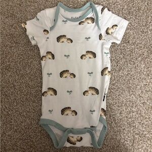 Kyte Baby Hedgehog Onesie 0-3 Months
